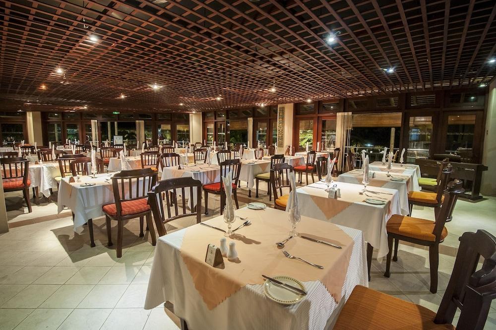Jalsa Beach Hotel & Spa Poste Lafayette Exteriér fotografie
